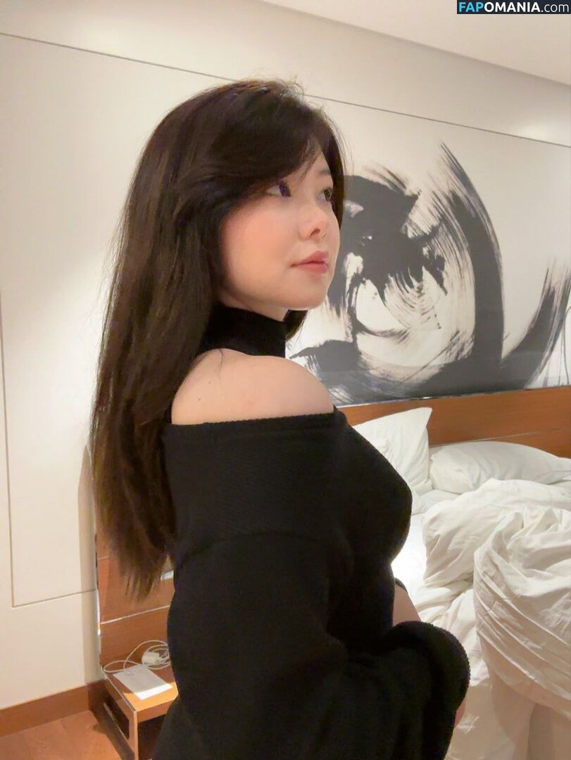 Júlia Nakamura / Mayumi / jumayumin1 Nude OnlyFans  Leaked Photo #1