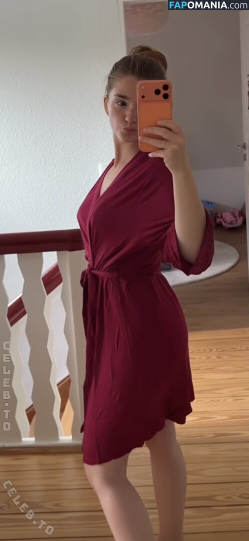 Julia Schulze / Julita_fit / julia.thiele_family Nude OnlyFans  Leaked Photo #9