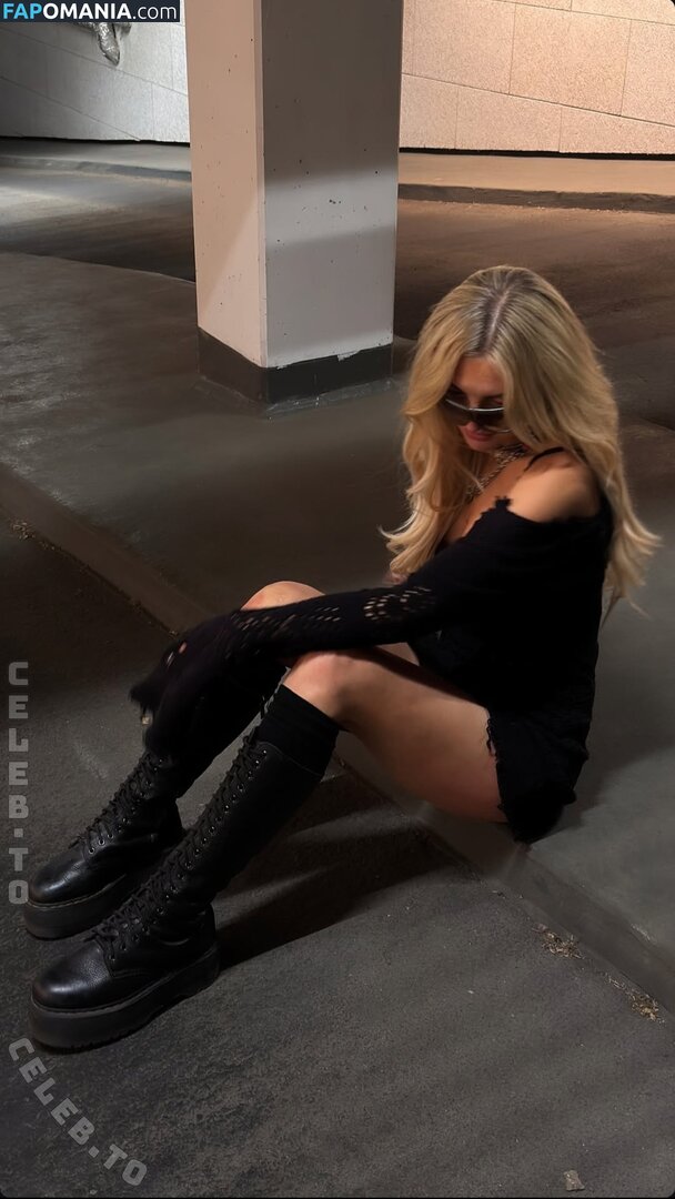 Julia Wulf / juleslw / julesslw Nude OnlyFans  Leaked Photo #24