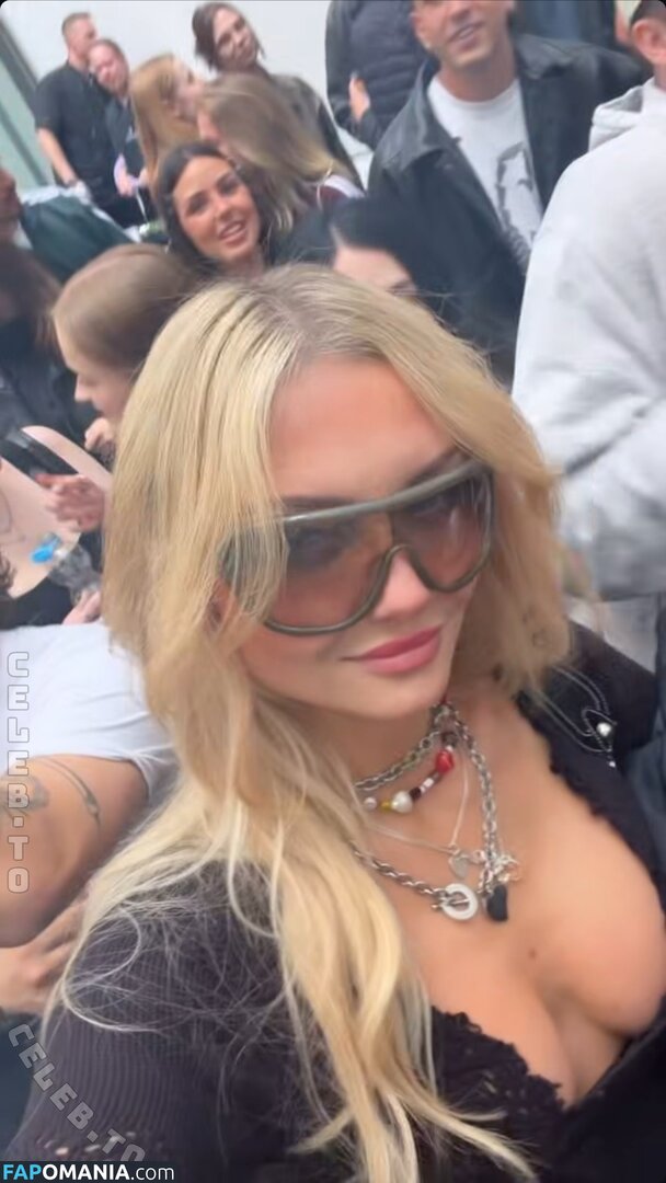 Julia Wulf / juleslw / julesslw Nude OnlyFans  Leaked Photo #27