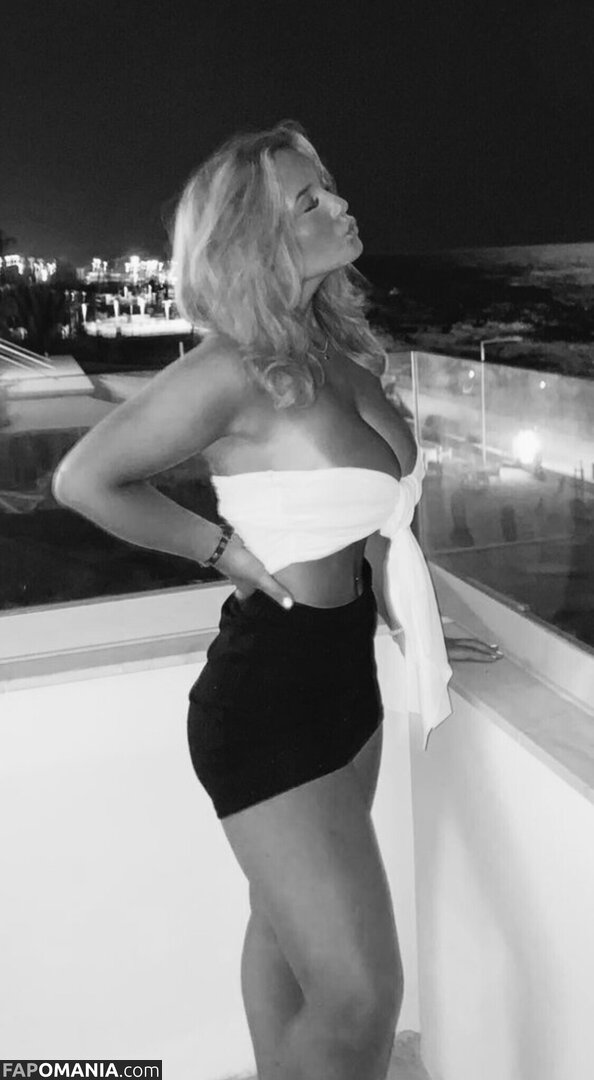 Julianne Larsen / larsen_julianne Nude OnlyFans  Leaked Photo #8