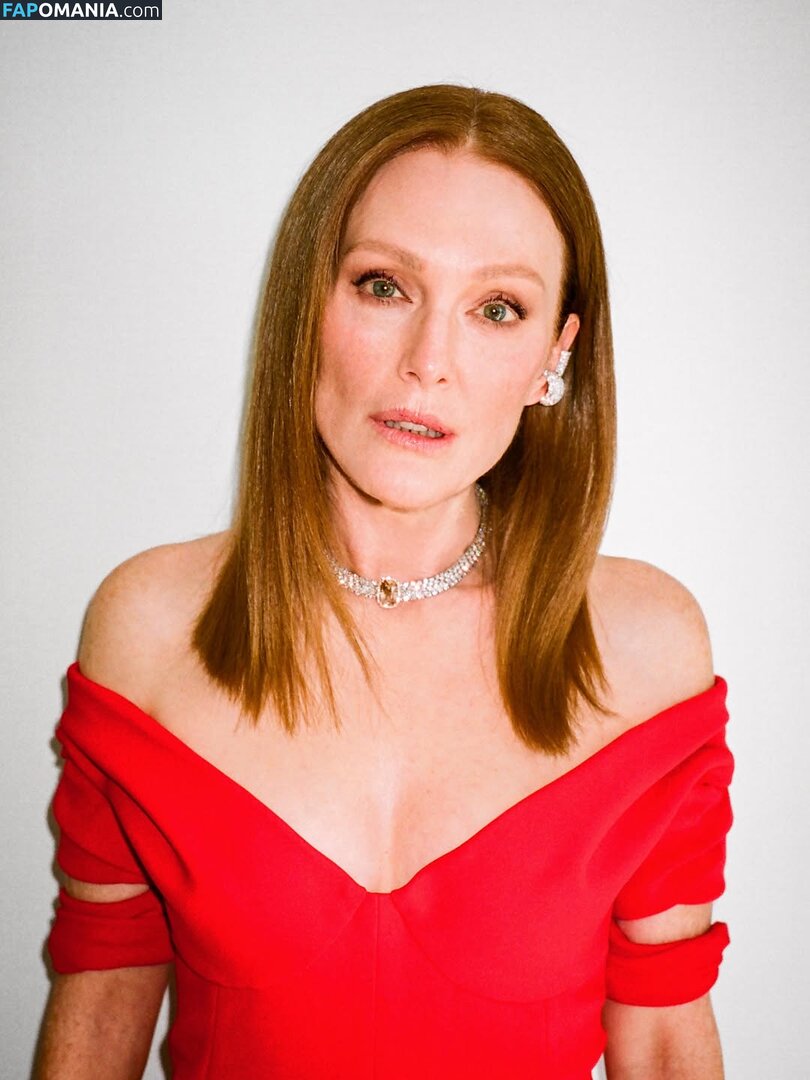Julianne Moore / juliana_moore / juliannemoore Nude OnlyFans  Leaked Photo #1