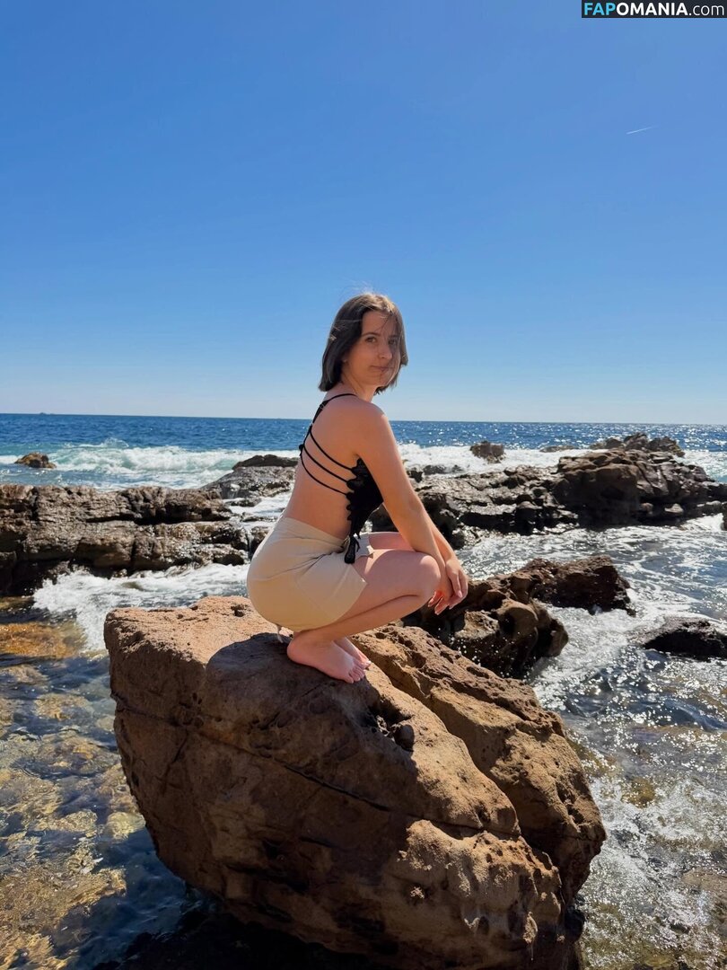 Julieczr83 Nude OnlyFans  Leaked Photo #16