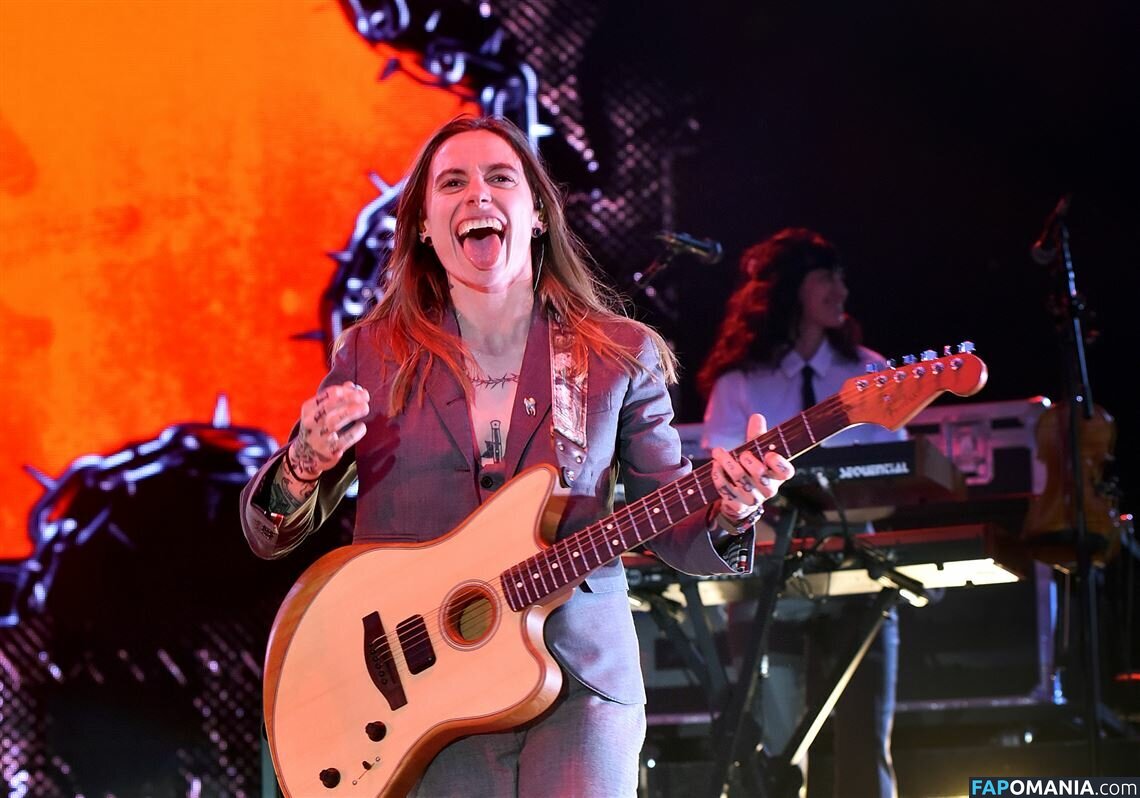Julien Baker / julienrbaker Nude OnlyFans  Leaked Photo #14