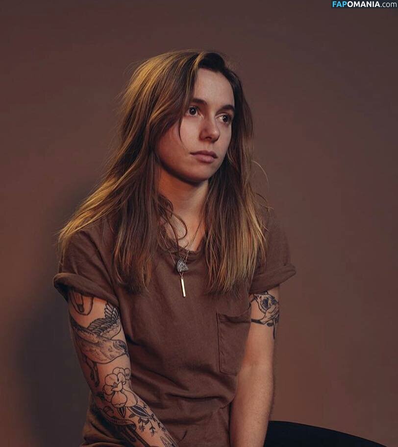 Julien Baker / julienrbaker Nude OnlyFans  Leaked Photo #24