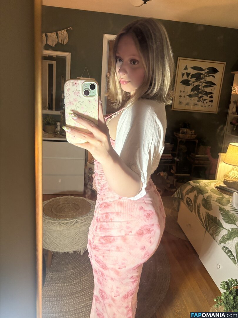 https: / juls.meow Nude OnlyFans  Leaked Photo #1
