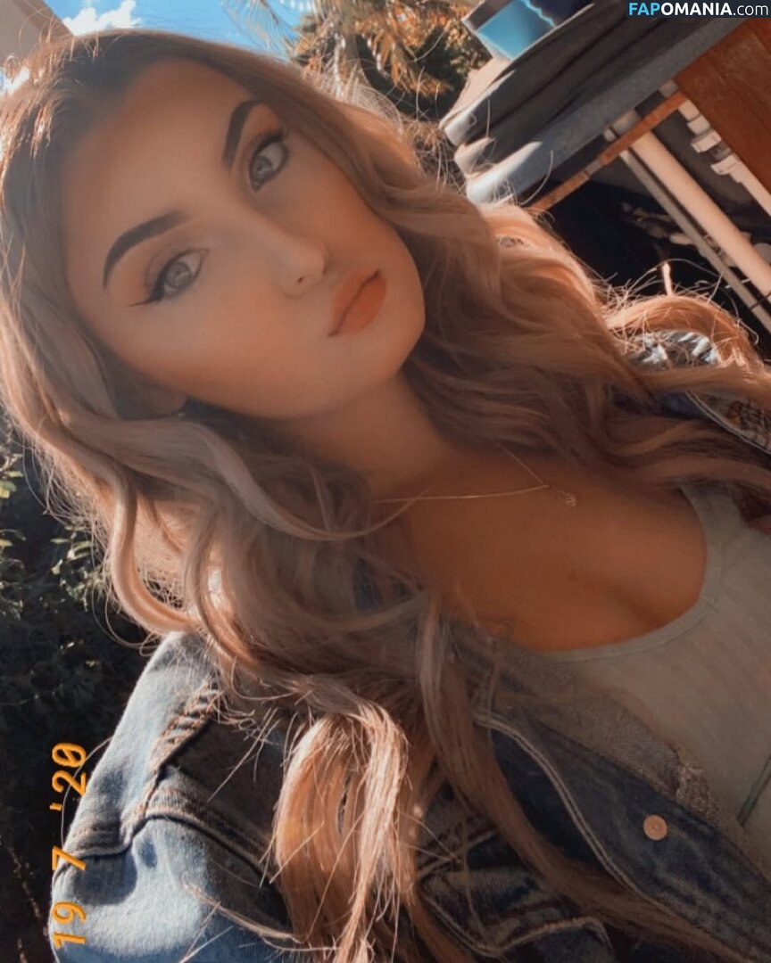 __julsssx / julsxxx Nude OnlyFans  Leaked Photo #3