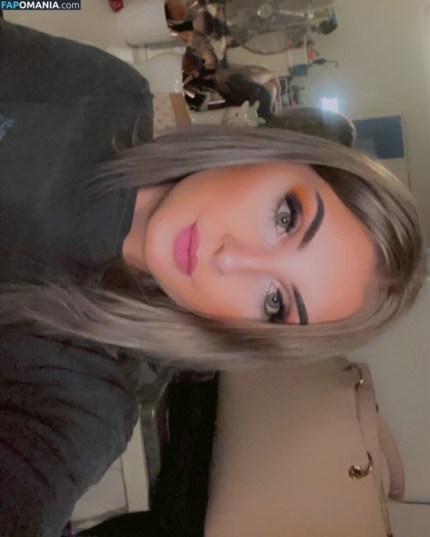 __julsssx / julsxxx Nude OnlyFans  Leaked Photo #17