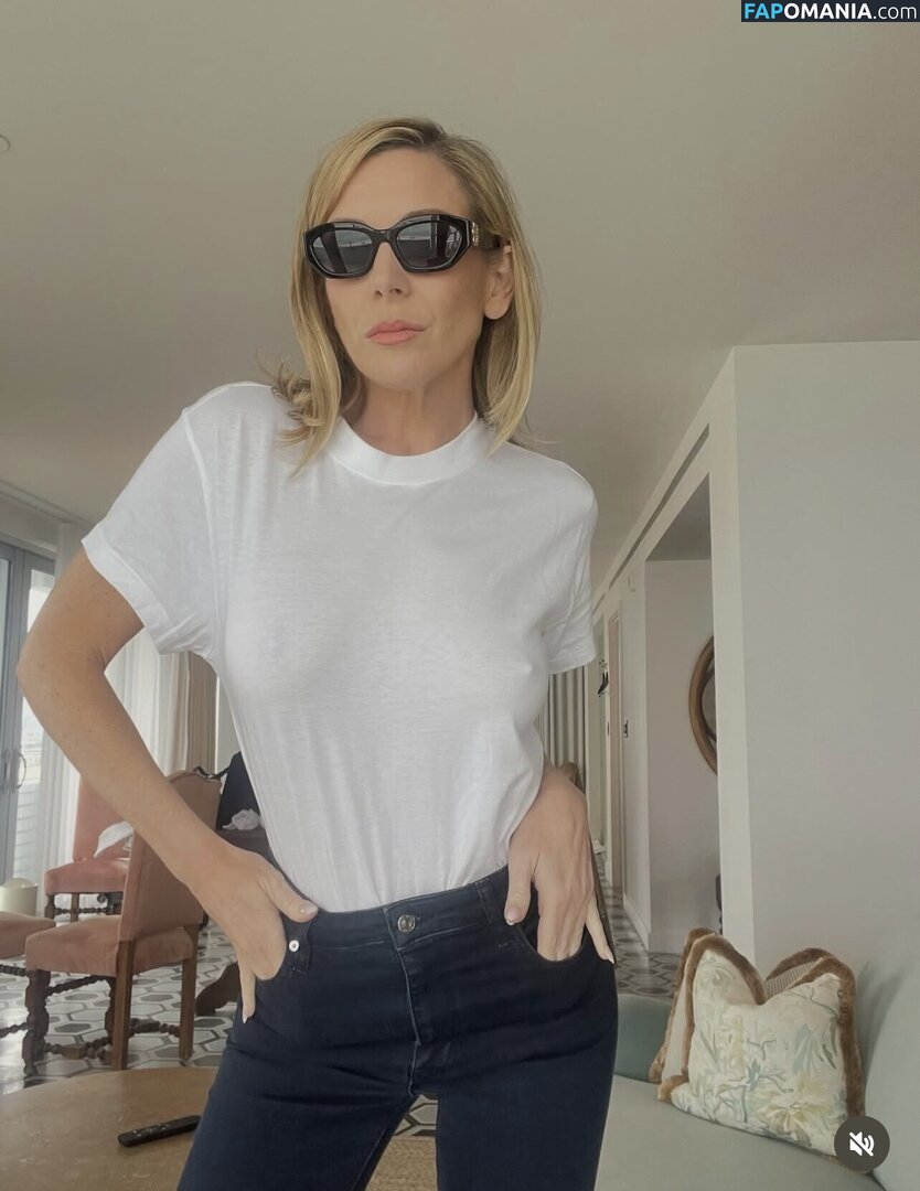 June Diane Raphael / junediane Nude OnlyFans  Leaked Photo #1