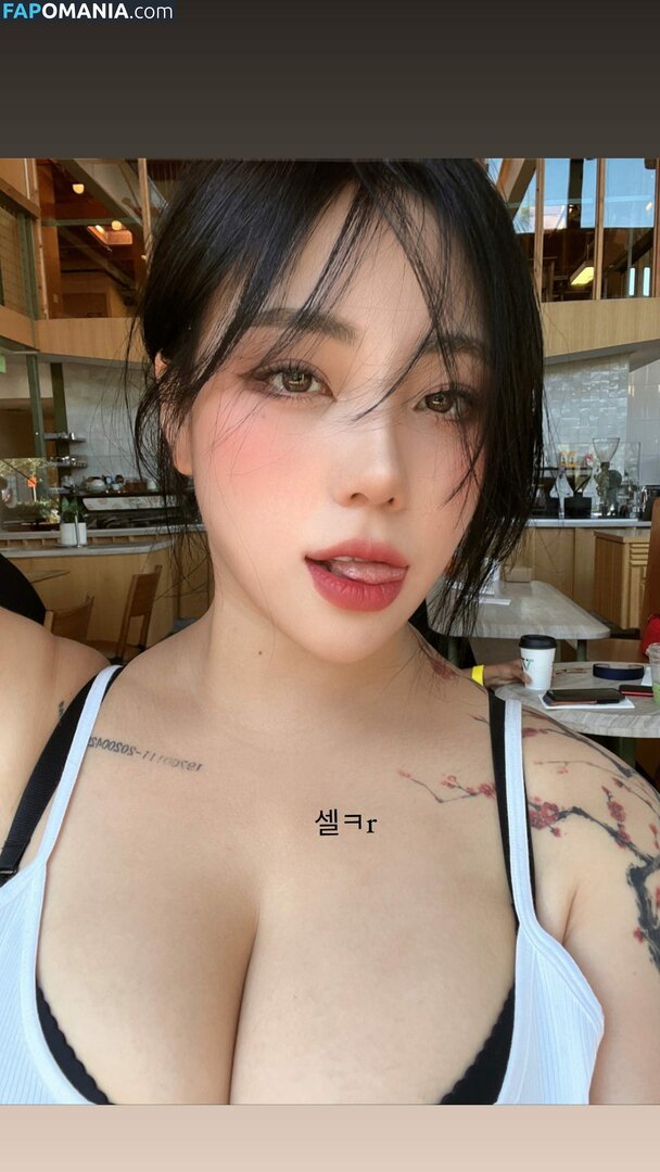 Jung Hye Bin / yourxhiii / 상쾌하이 Nude OnlyFans  Leaked Photo #36