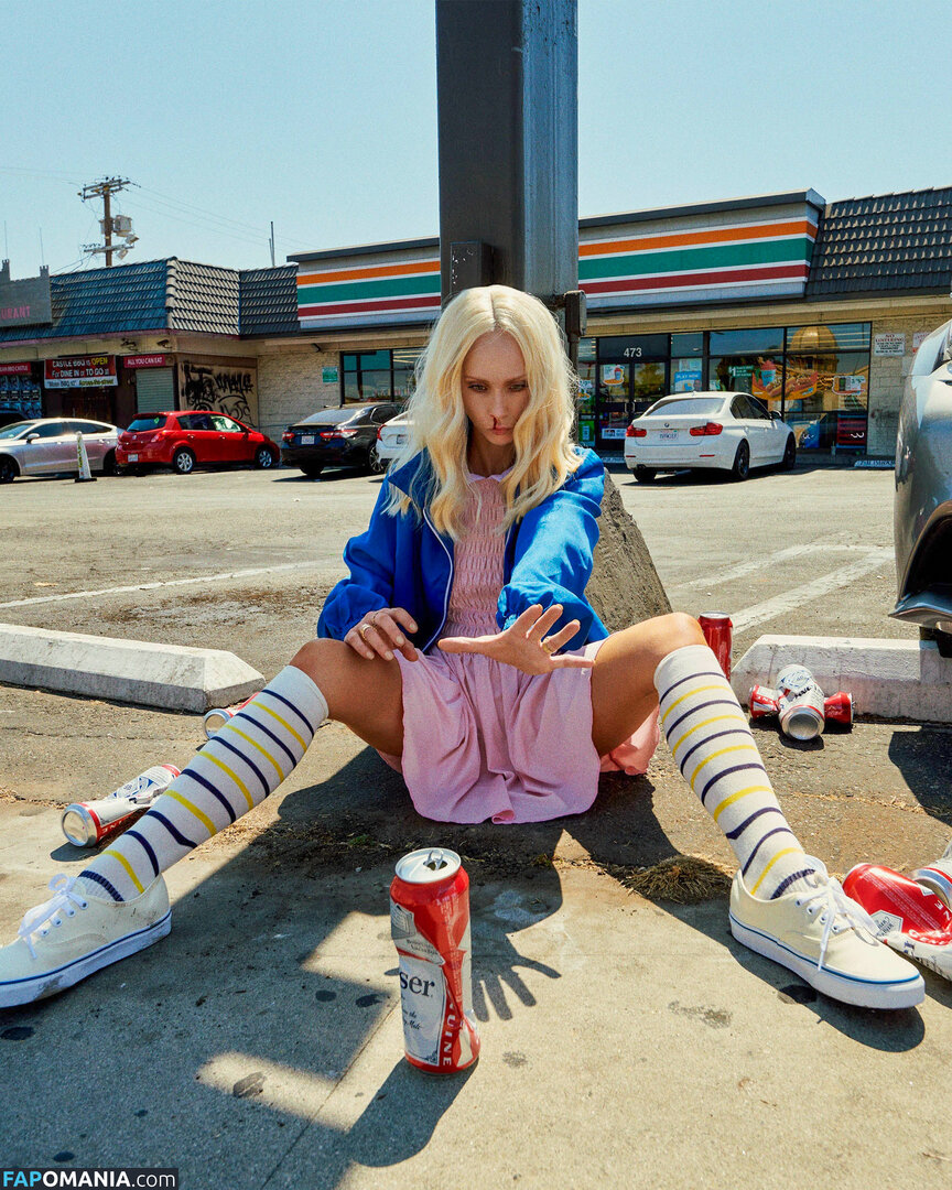 Juno Temple / junotemple Nude OnlyFans  Leaked Photo #12