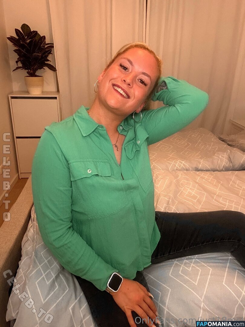 just18mel Nude OnlyFans  Leaked Photo #8