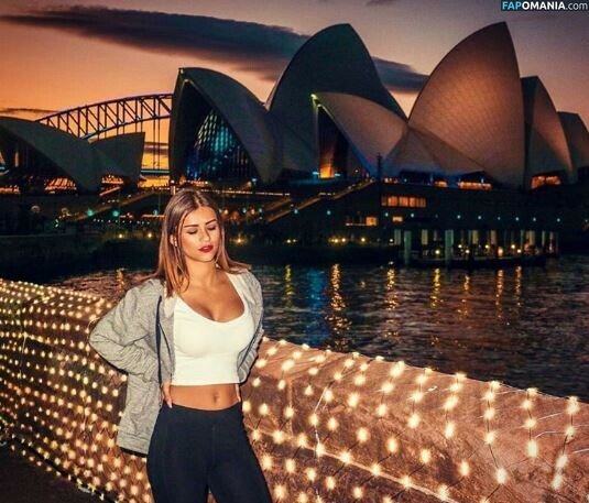 Justine Reine Marie / justinereineee / justinereinemarie Nude OnlyFans  Leaked Photo #45