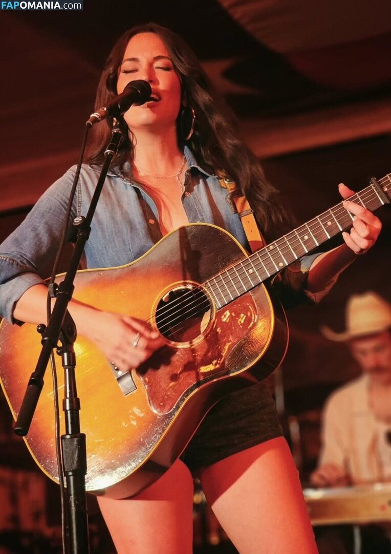 Kacey Musgraves / heavenlyyhazel / spaceykacey Nude OnlyFans  Leaked Photo #28