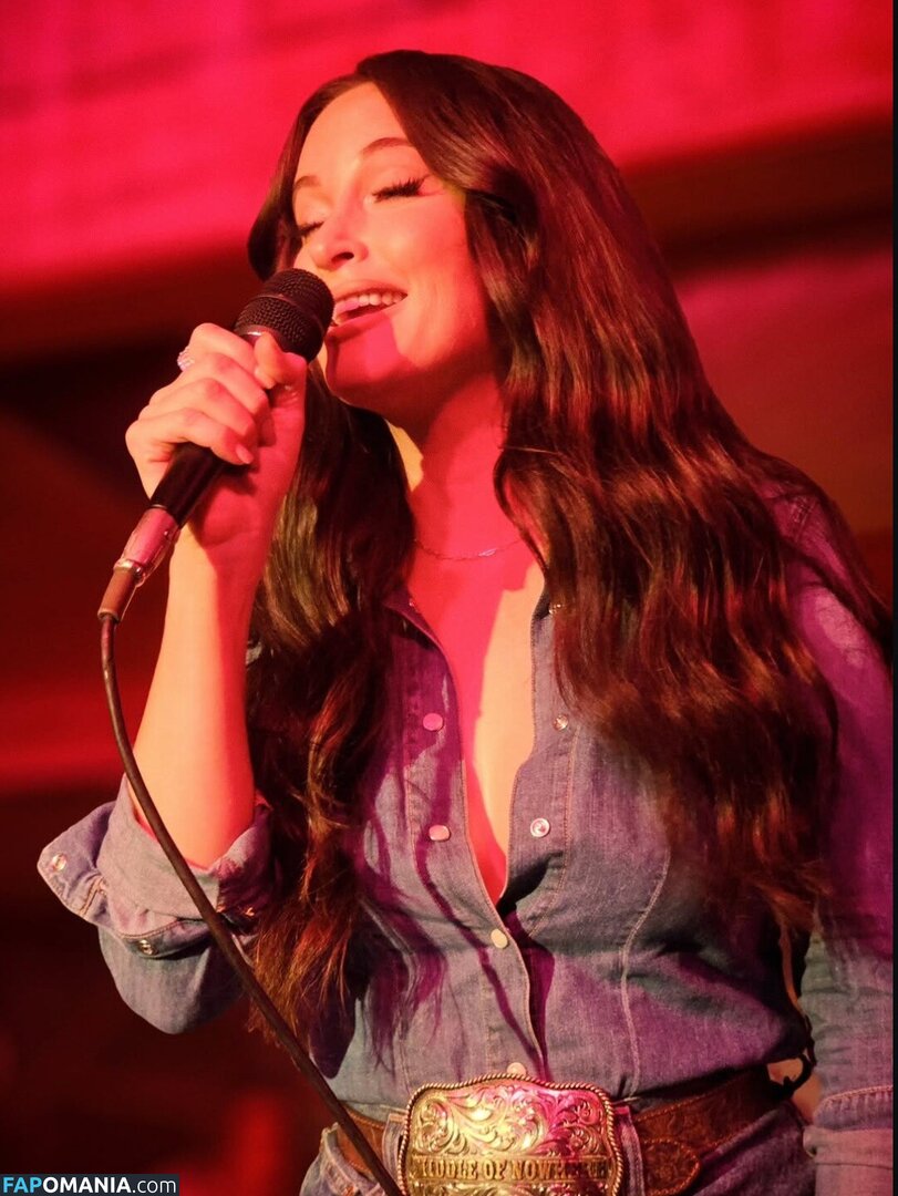 Kacey Musgraves / heavenlyyhazel / spaceykacey Nude OnlyFans  Leaked Photo #30