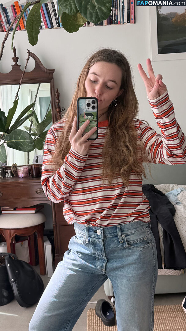 Kaitlyn Dever / KaitlynDever Nude OnlyFans  Leaked Photo #208