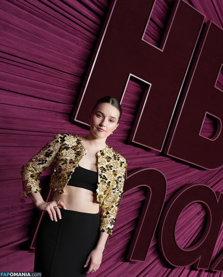 Kaitlyn Dever / kaitlyndever Nude OnlyFans  Leaked Photo #8