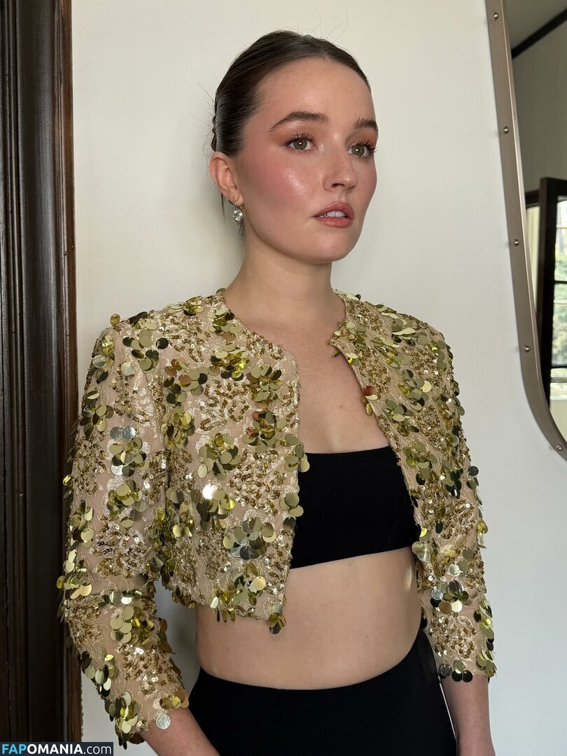 Kaitlyn Dever / kaitlyndever Nude OnlyFans  Leaked Photo #11