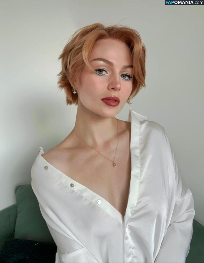 KallMeKris / kriscollins Nude OnlyFans  Leaked Photo #10