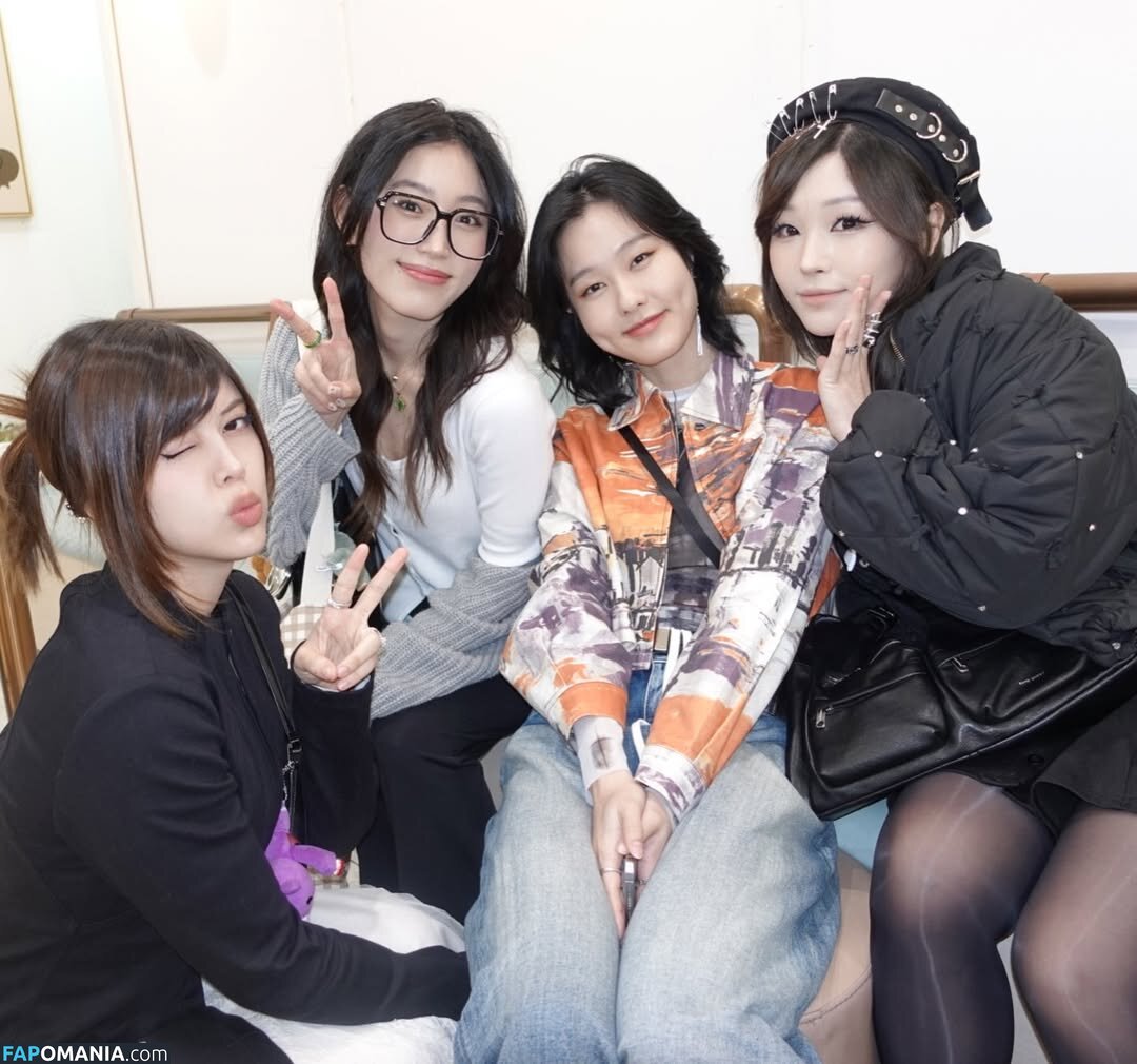 Aikuros / Hyoon / Kang Hee Yoon / floaromaa Nude OnlyFans  Leaked Photo #386