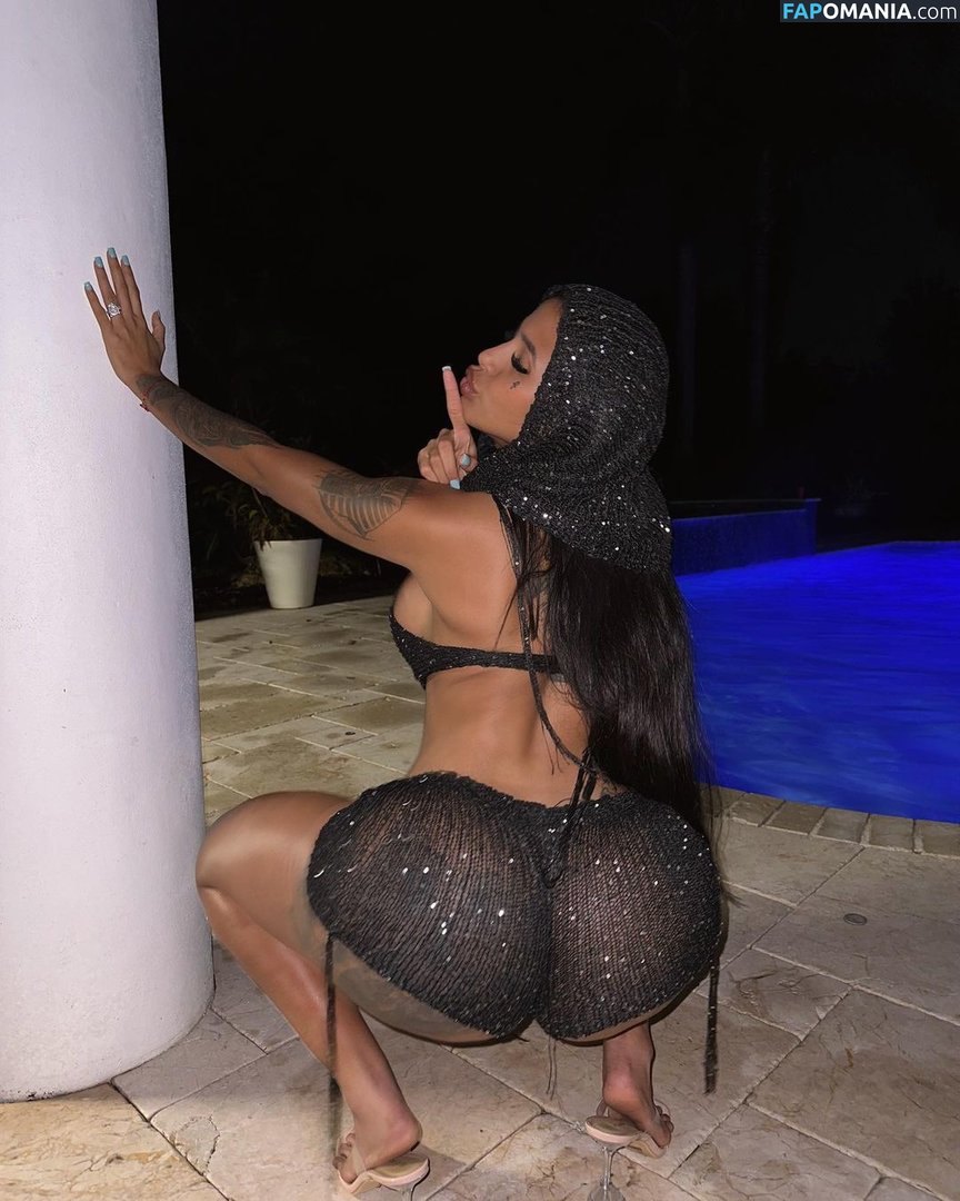 Karen Havary / havaryk / queenhavaryk Nude OnlyFans  Leaked Photo #6