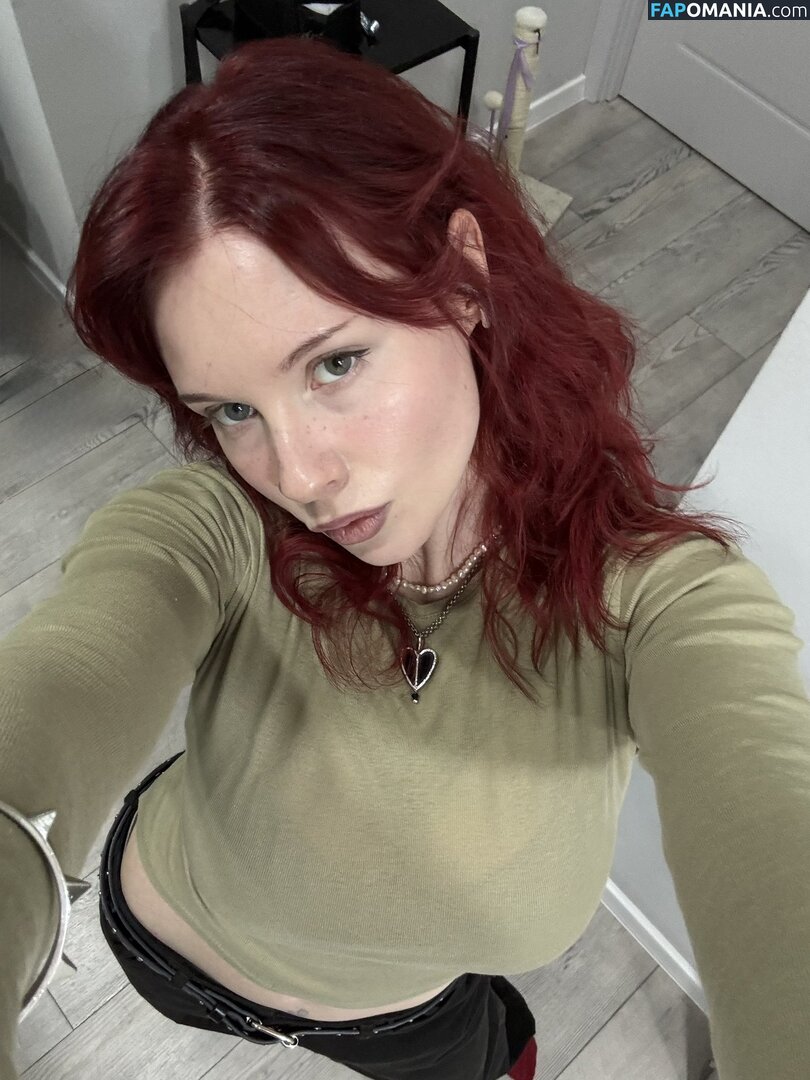 Karina Kherman / NebelaiaK / kher.man Nude OnlyFans  Leaked Photo #5