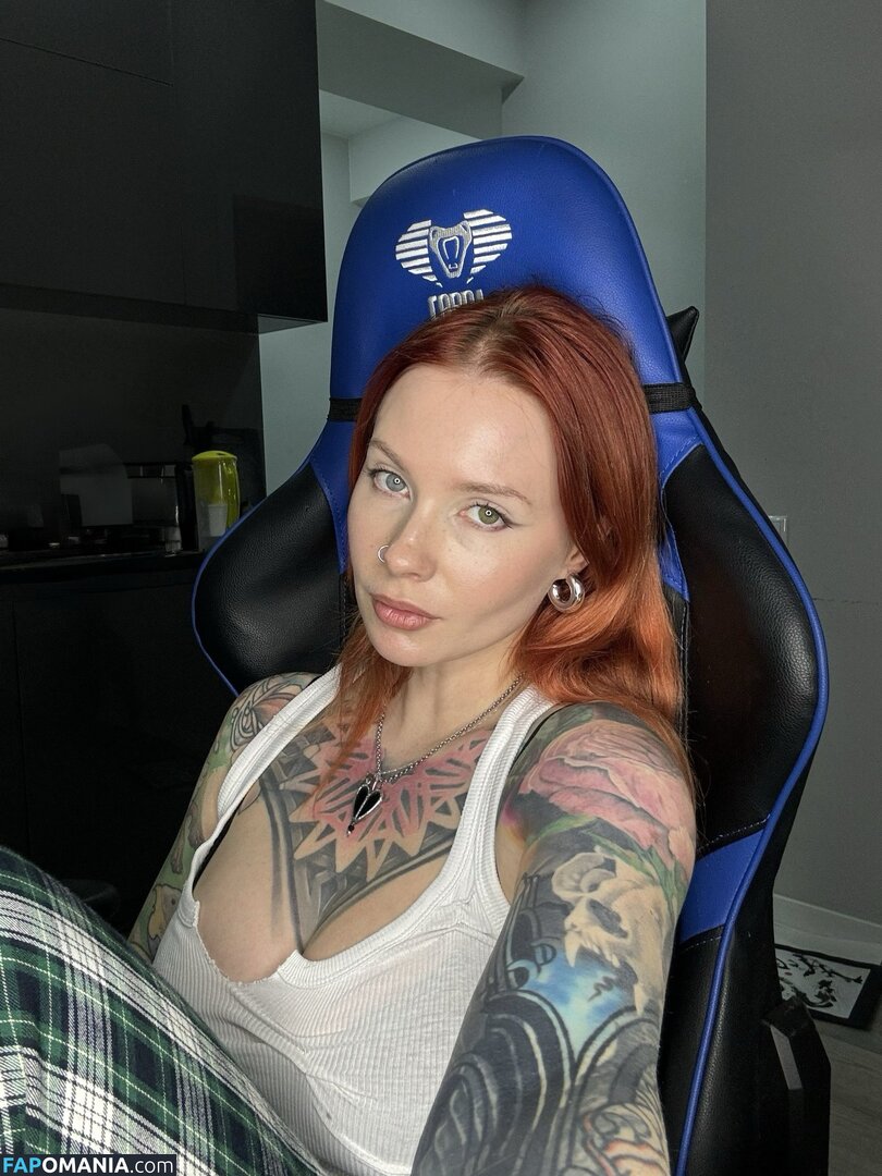 Karina Kherman / NebelaiaK / kher.man Nude OnlyFans  Leaked Photo #6