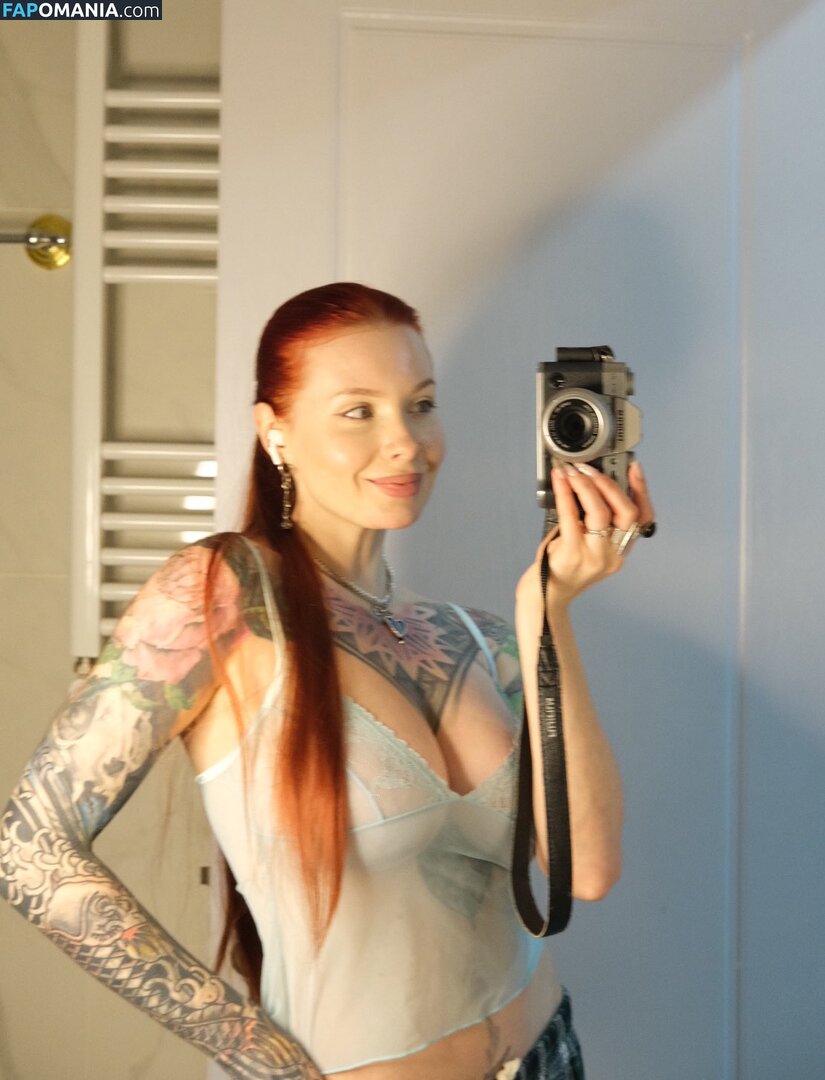 Karina Kherman / NebelaiaK / kher.man Nude OnlyFans  Leaked Photo #11