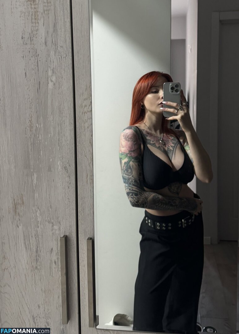 Karina Kherman / NebelaiaK / kher.man Nude OnlyFans  Leaked Photo #16