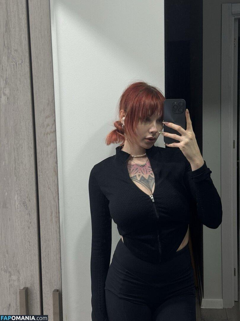 Karina Kherman / NebelaiaK / kher.man Nude OnlyFans  Leaked Photo #17