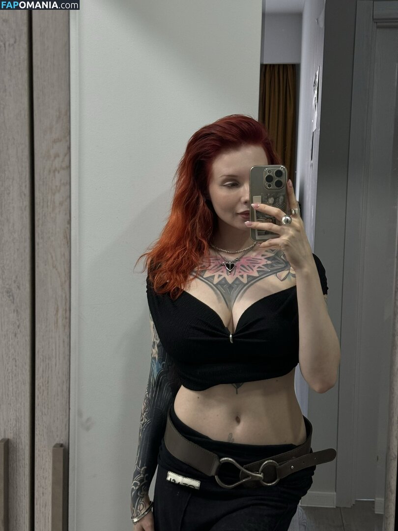 Karina Kherman / NebelaiaK / kher.man Nude OnlyFans  Leaked Photo #18