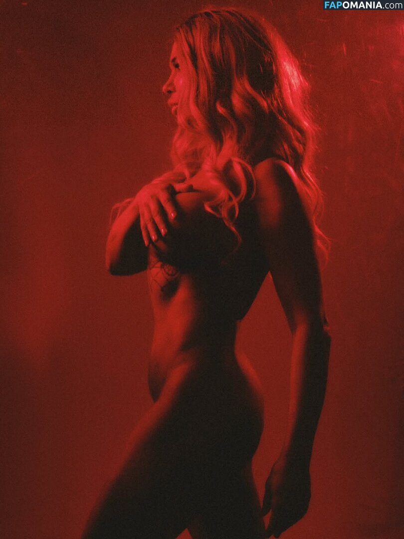 Karina Zvereva / karinazvereva Nude OnlyFans  Leaked Photo #1
