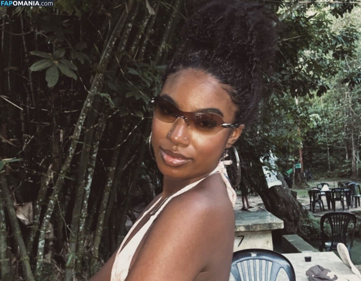 Karolayne / euubrown Nude OnlyFans  Leaked Photo #9