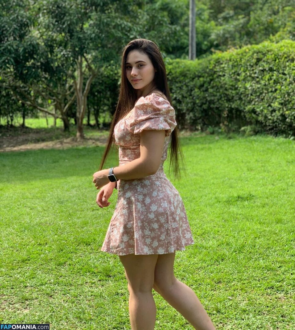 Karoll9 / https: / karoll99_ Nude OnlyFans  Leaked Photo #1