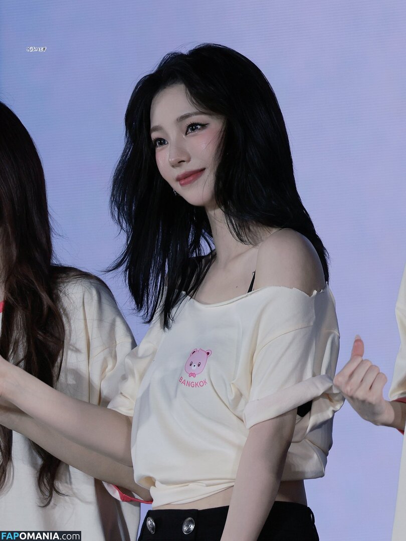 Karina / aespa / karinamasfina / katarinabluu Nude OnlyFans  Leaked Photo #331