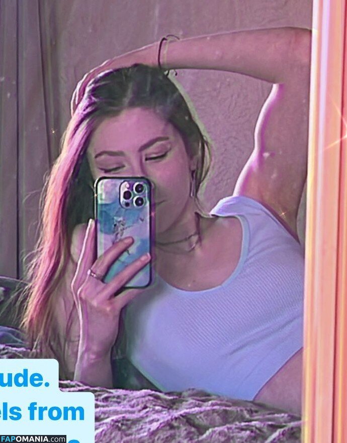 Kate Bacon / https: / kbacon.irl Nude OnlyFans  Leaked Photo #2