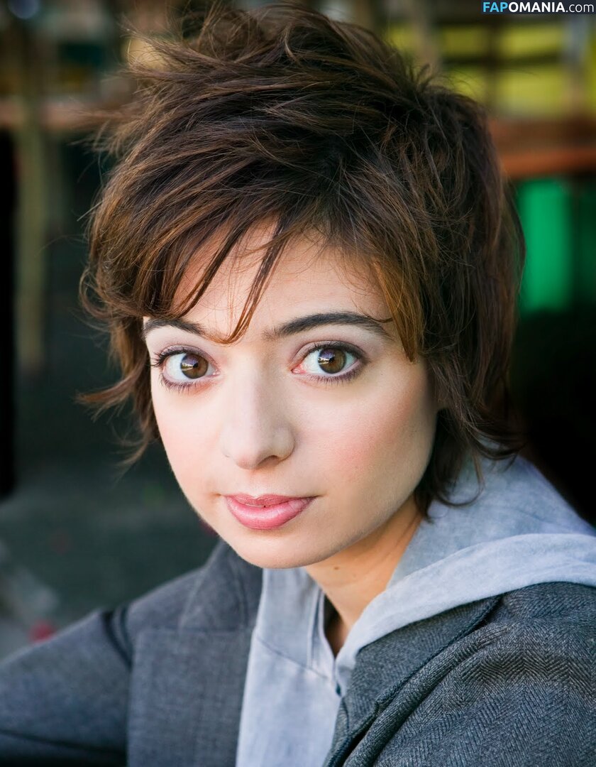 Kate Micucci Nude Leaked Photo #7