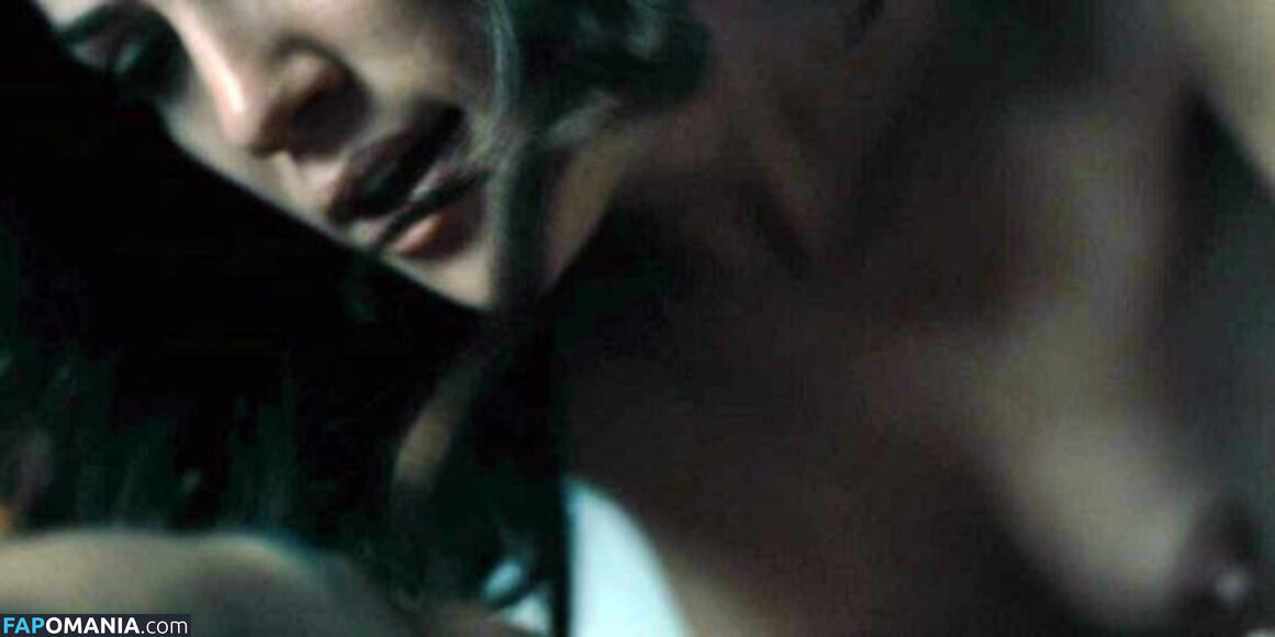 Kate Siegel Nude OnlyFans  Leaked Photo #2