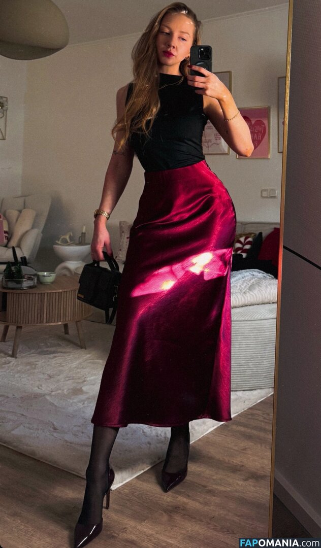 Katha Aomodels / aopremium / kathaaa_ecker Nude OnlyFans  Leaked Photo #2