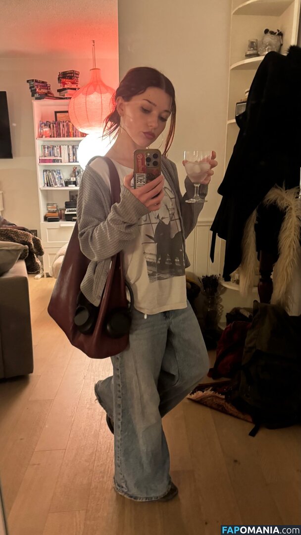 Katie Douglas / katiedouglas98 Nude OnlyFans  Leaked Photo #1