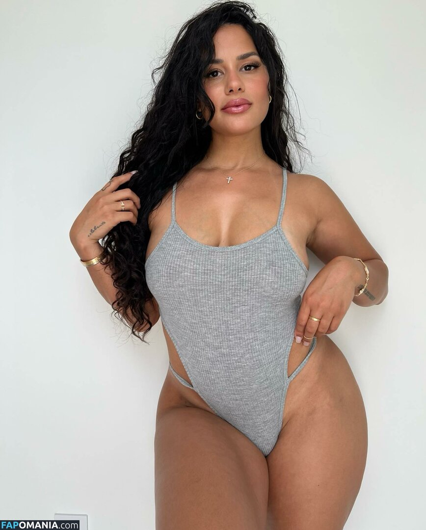 Katya Elise Henry / katyaelisehenry / katyaelisehenrysworld Nude OnlyFans  Leaked Photo #6