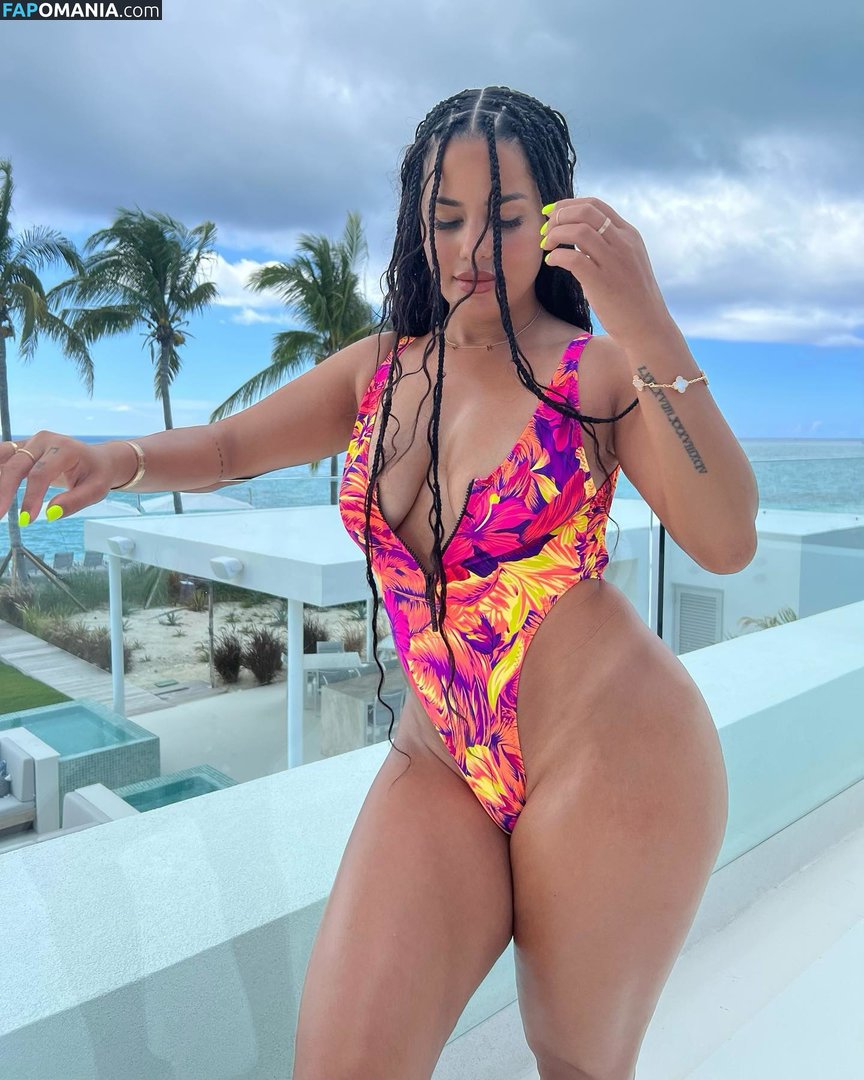 Katya Elise Henry / katyaelise11 / katyaelisehenry Nude OnlyFans  Leaked Photo #32