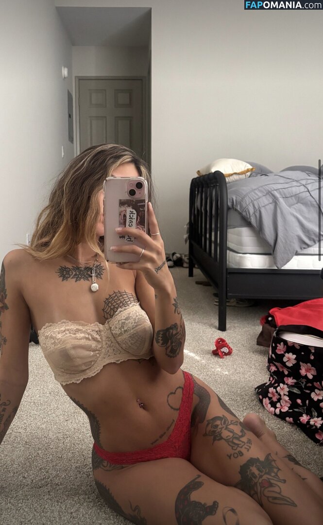 Kayb0p / hellotiti Nude OnlyFans  Leaked Photo #8