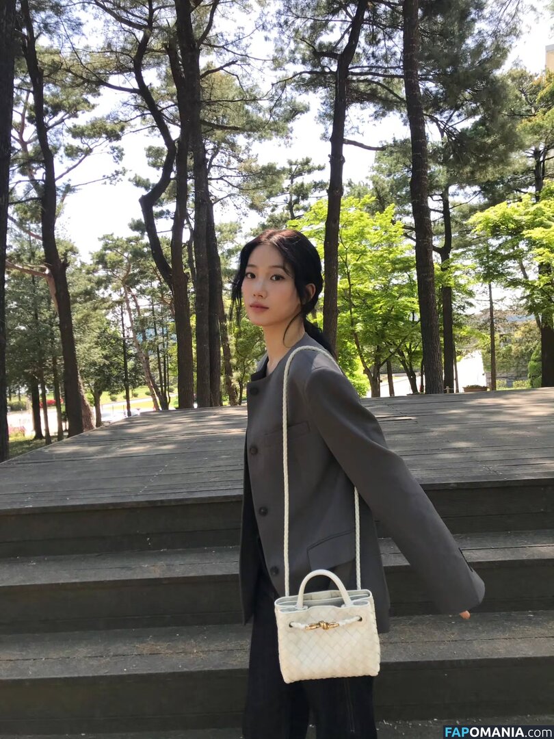 Kazuha Nakamura 中村 一葉 / LESSERAFIM / zuhazana Nude OnlyFans  Leaked Photo #2