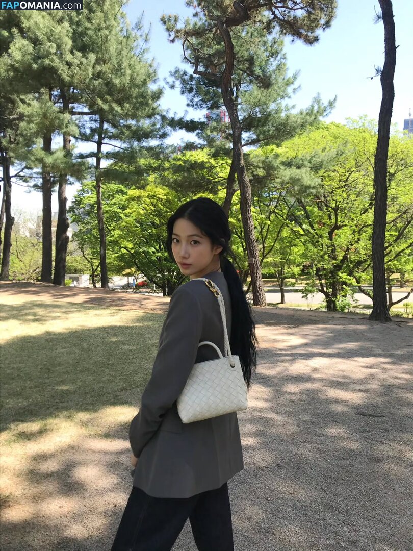 Kazuha Nakamura 中村 一葉 / LESSERAFIM / zuhazana Nude OnlyFans  Leaked Photo #5