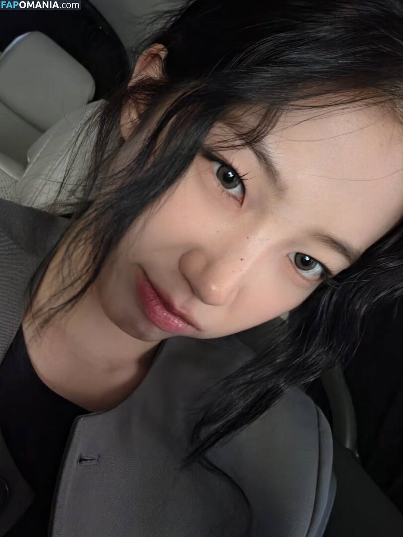 Kazuha Nakamura 中村 一葉 / LESSERAFIM / zuhazana Nude OnlyFans  Leaked Photo #9