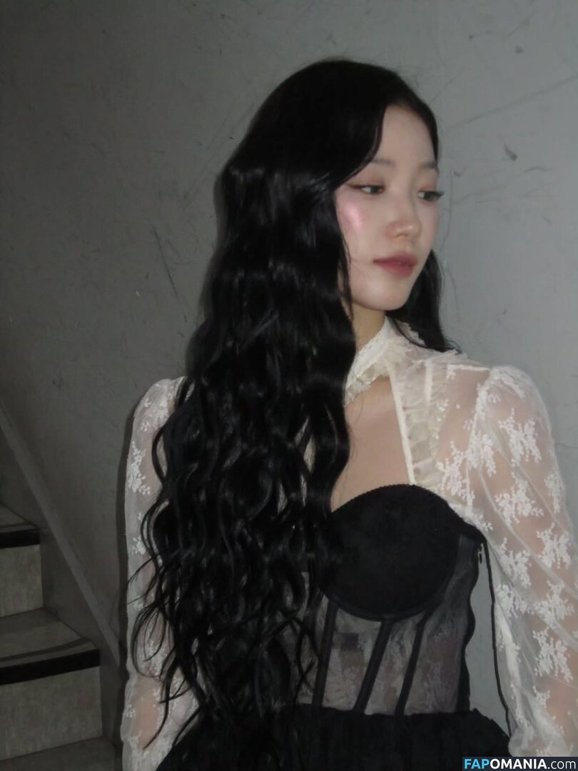 Kazuha Nakamura 中村 一葉 / LESSERAFIM / zuhazana Nude OnlyFans  Leaked Photo #23