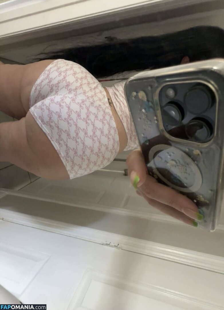 Keepitguera / gueraanava Nude OnlyFans  Leaked Photo #1