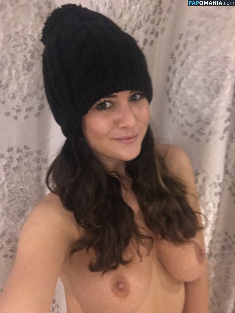 Kelly Hall Nude Leaked Photo #44