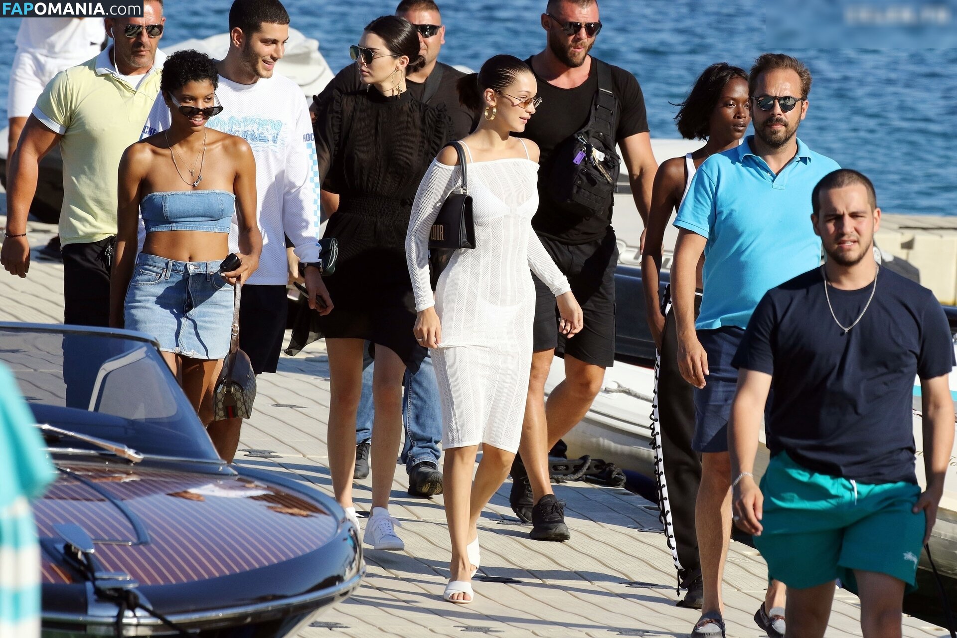 Kendall Jenner / https: / kendalljenner Nude OnlyFans  Leaked Photo #77